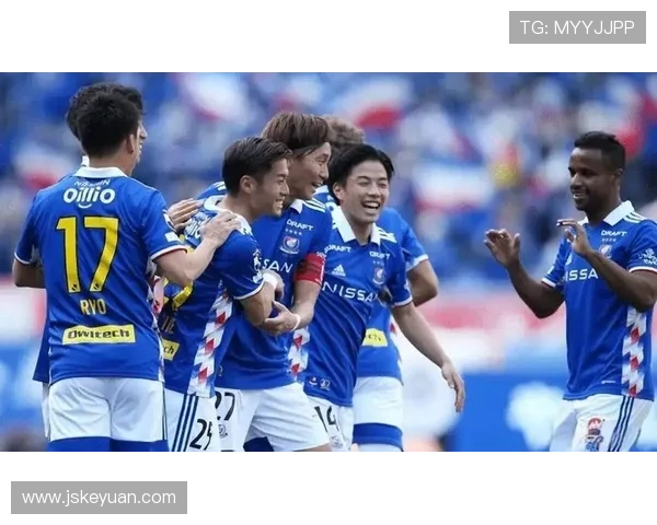 深圳网球队战术解析:如何在比赛中运用策略提升胜率与团队协作